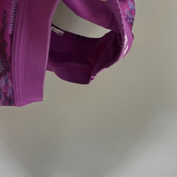 NIKE PRO Sports Bra Purple Patterned Size Small Racer Back Workout Sporty - Picture 7 of 7
